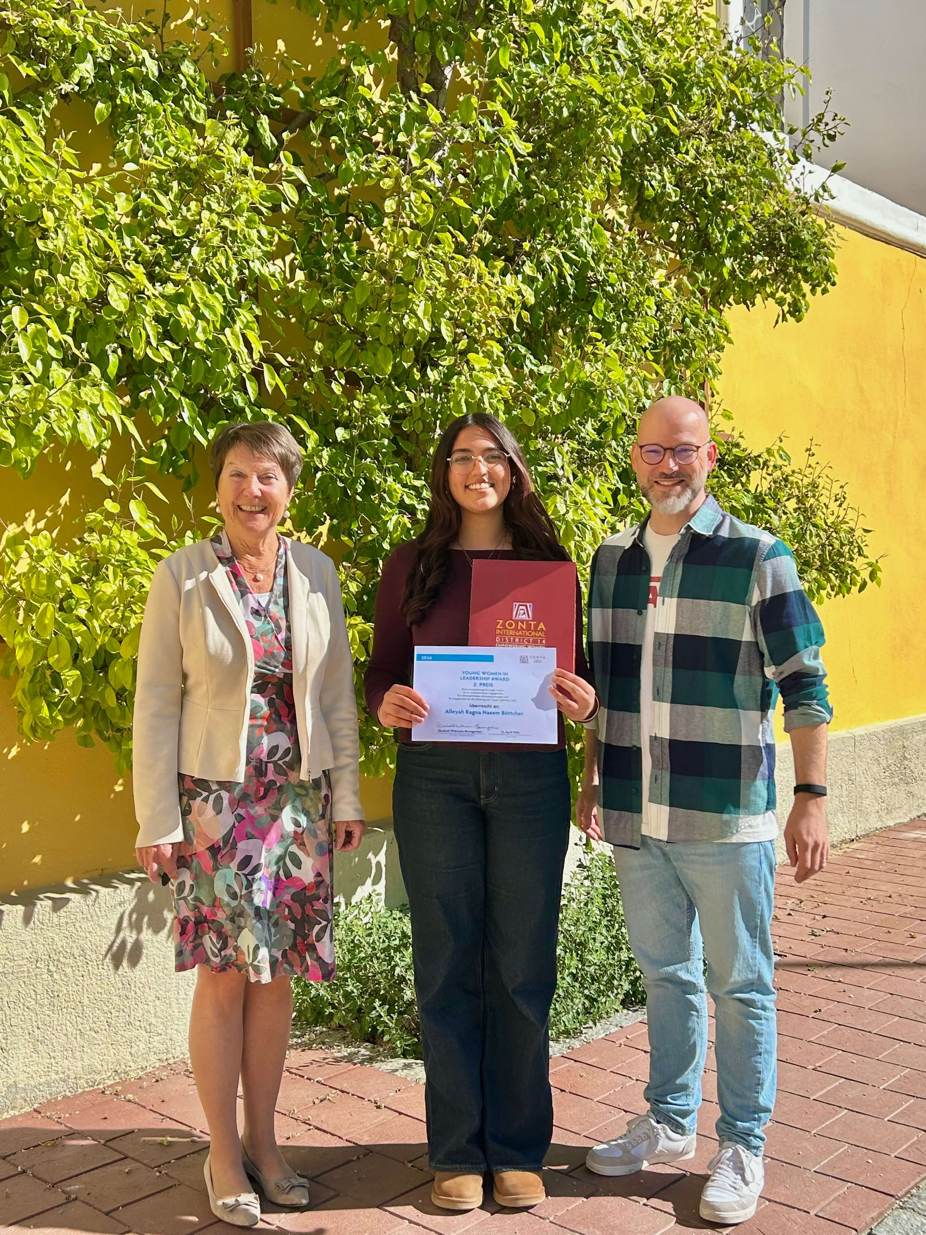 „Young Women in Leadership Award“ des Zonta-Clubs